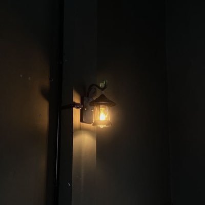 كاسيات عاريات's profile picture