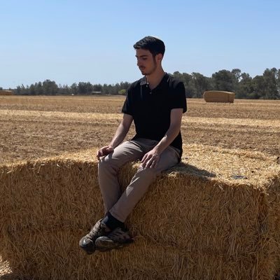 צור's profile picture