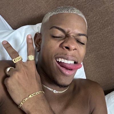 •𝐏𝐚𝐩𝐢𝐥𝐢𝐧𝐝𝐨🫧's profile picture