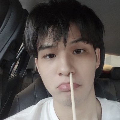 tear ᡣ𐭩ྀིྀི's profile picture