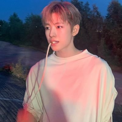 hornyteume's profile picture
