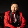 Фото профиля よしひこ🔴赤い服しか着ないAIおじさん
