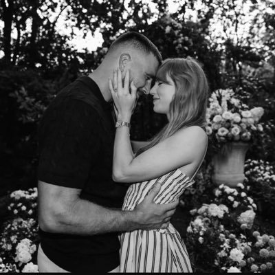 mikee's profile picture