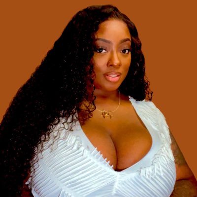 Julie Superhuman's profile picture