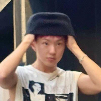 riri✮⋆˙ 🪑's profile picture