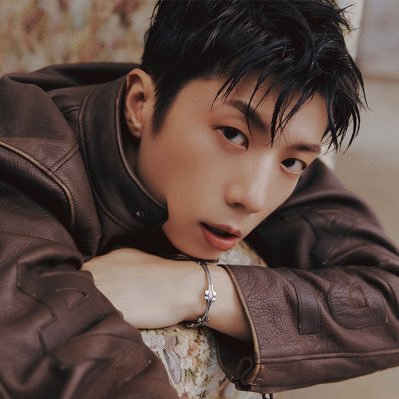 JANG WOOYOUNG Official's profile picture