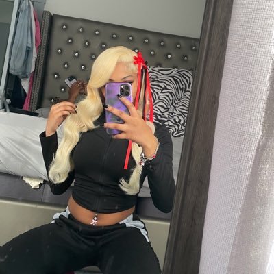 nnonchalantnayy's profile picture
