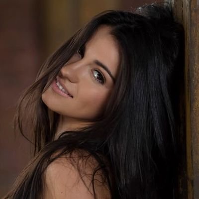 raiarsoficial29's profile picture