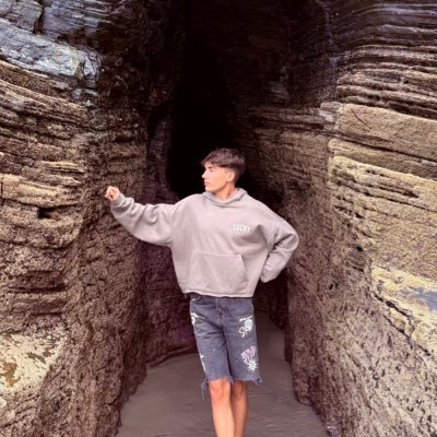 Manu Maximoff 🌺🌸🦋's profile picture
