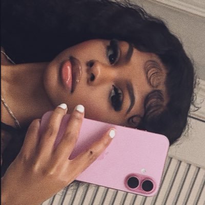 PoohLady🧁's profile picture