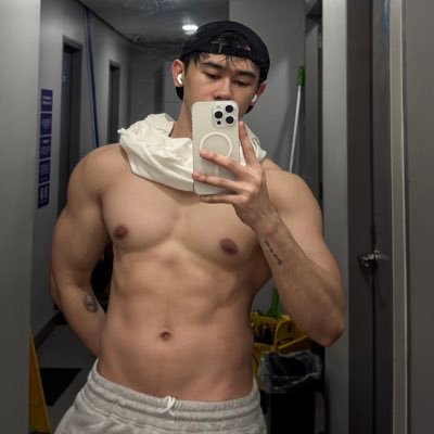 montolentino_'s profile picture