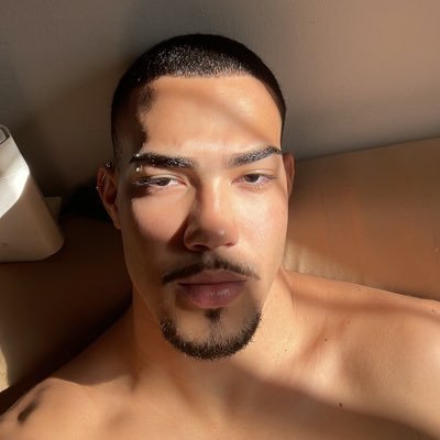 henriqueww__'s profile picture