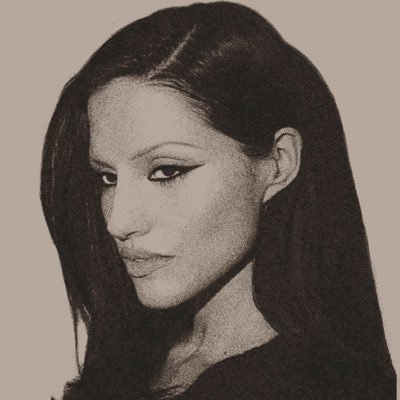 Gabbriette Updates's profile picture