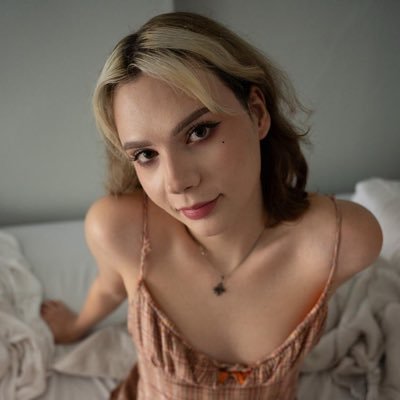 yunayule's profile picture