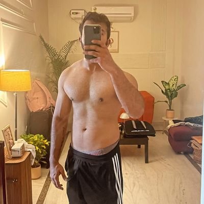Dev Thakur's profile picture