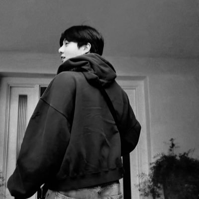 hes's profile picture