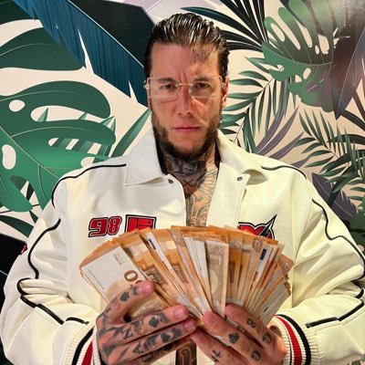 ♛ EL EMPERADOR ♛'s profile picture