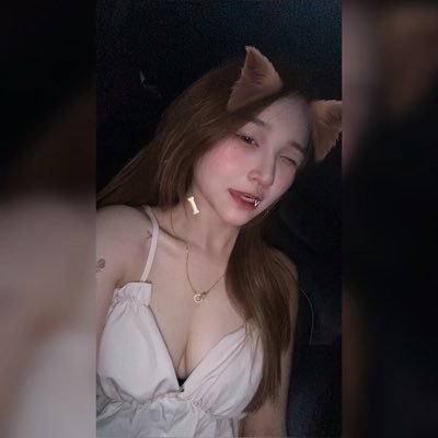 C . ₂₆'s profile picture