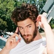 andrew garfield's profile picture