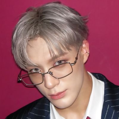 im (.◜◡◝)'s profile picture