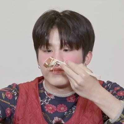 ₅'s profile picture