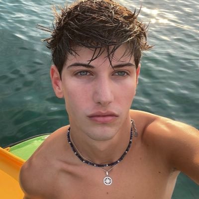 nic's profile picture