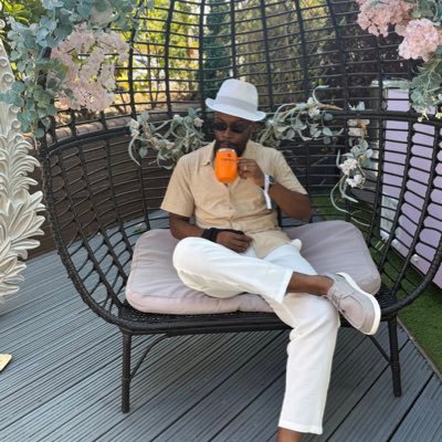 D's profile picture