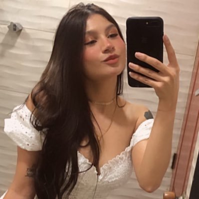 cαrelys's profile picture