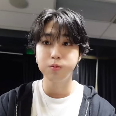 lyn 🐺 KARMA¡!'s profile picture