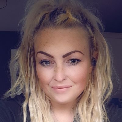 DebsUncensored's profile picture