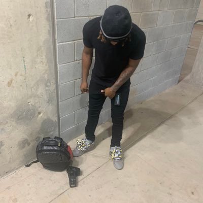 sakdeepinyoguts's profile picture