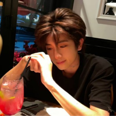 ycjkg12423983's profile picture
