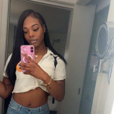 HintOfTae_'s profile picture