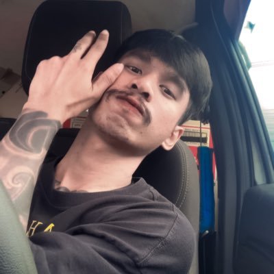 mak2002_56's profile picture