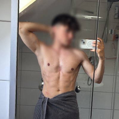 alpha Tom's profile picture