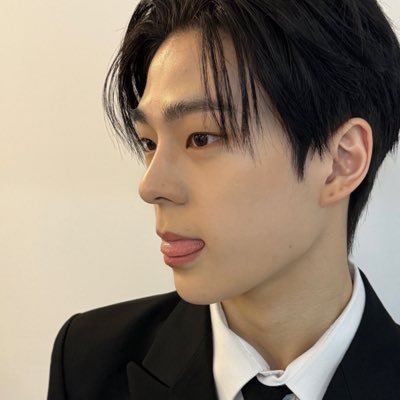 kimjunminfan's profile picture