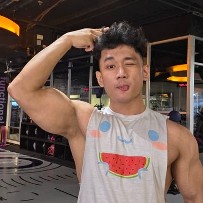 It's Lolo's profile picture