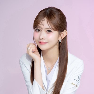 まいか先生【中顔面短縮・ドールヒアル・小顔】's profile picture