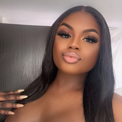DreamMonroe2's profile picture