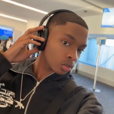 Poodiem16's profile picture