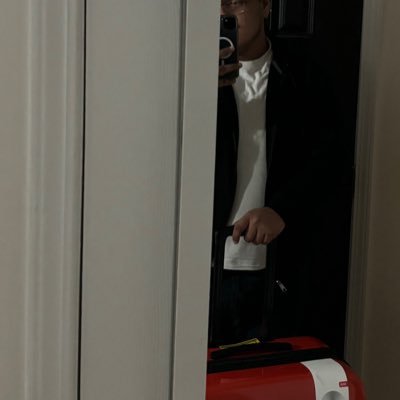 ZH_8386's profile picture