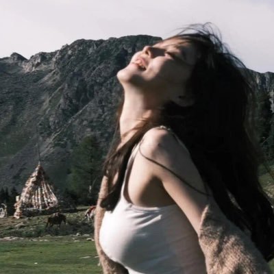 lululove0v0's profile picture