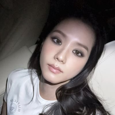 RIRI🕊️🍉's profile picture