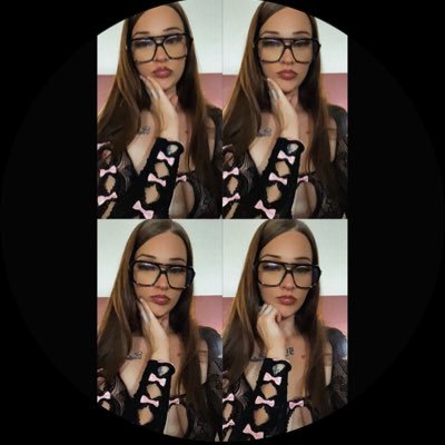 MOODY🖤's profile picture