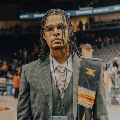 dlee4three's profile picture