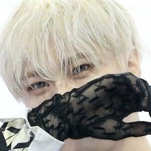 にじ (ゆでにんじん🥕)'s profile picture