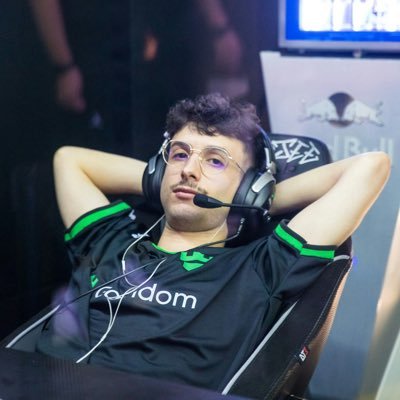 Shrcs27's profile picture