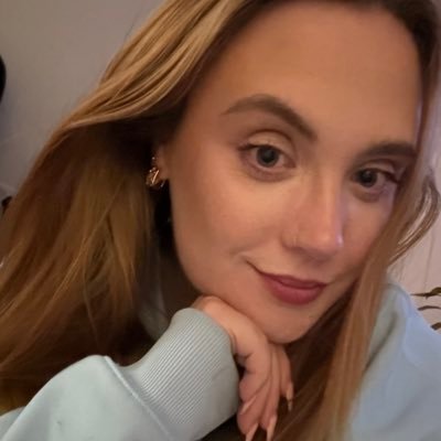 helen ⚡️'s profile picture