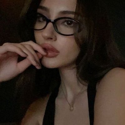 momichullo's profile picture