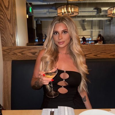 pill0wwillowbby's profile picture